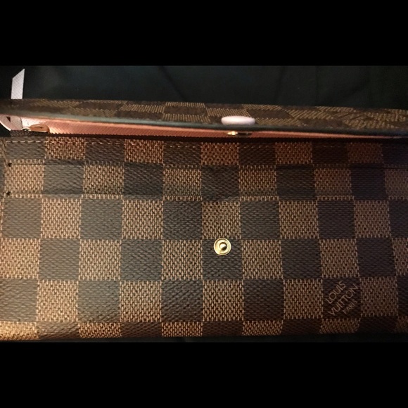 S🚫LD‼️ LV Emilie Wallet 💯 Authentic w/receipt Damier Ebene (Rose Ballerine) - Picture 6 of 8